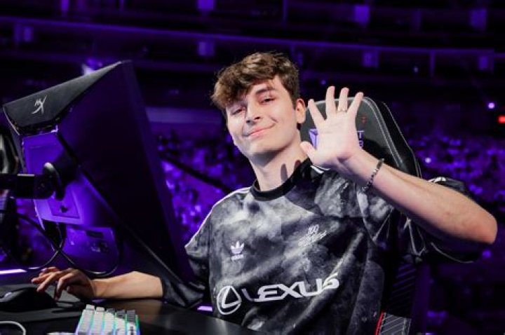 When did asuna join 100t?