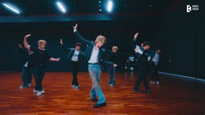 Who BTS choreography?